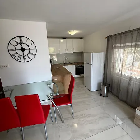 Irena 2 Apartamento